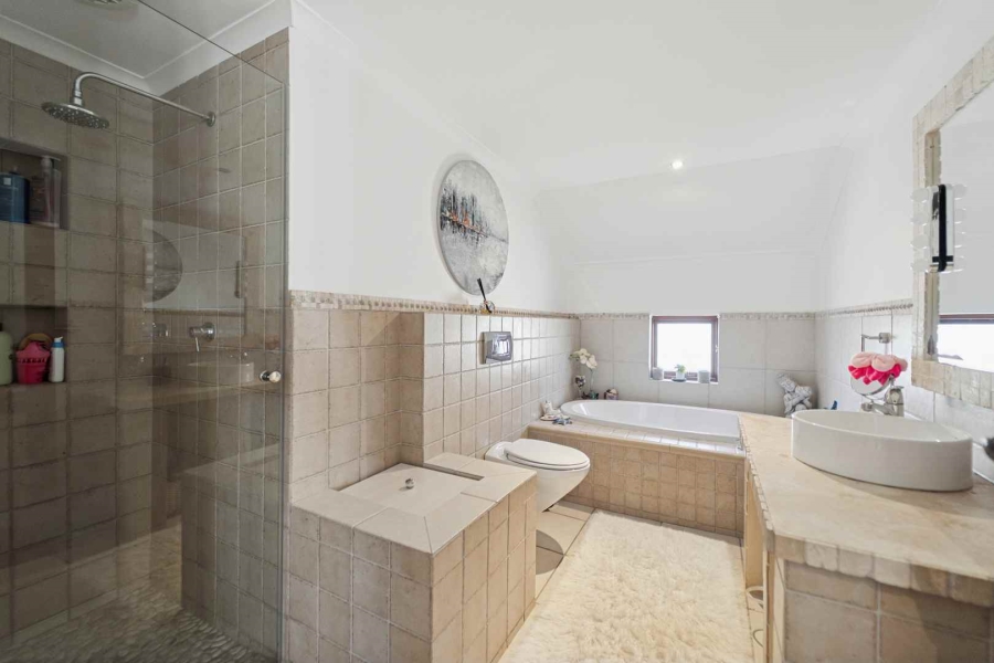 6 Bedroom Property for Sale in Atlantic Beach Golf Estate Western Cape